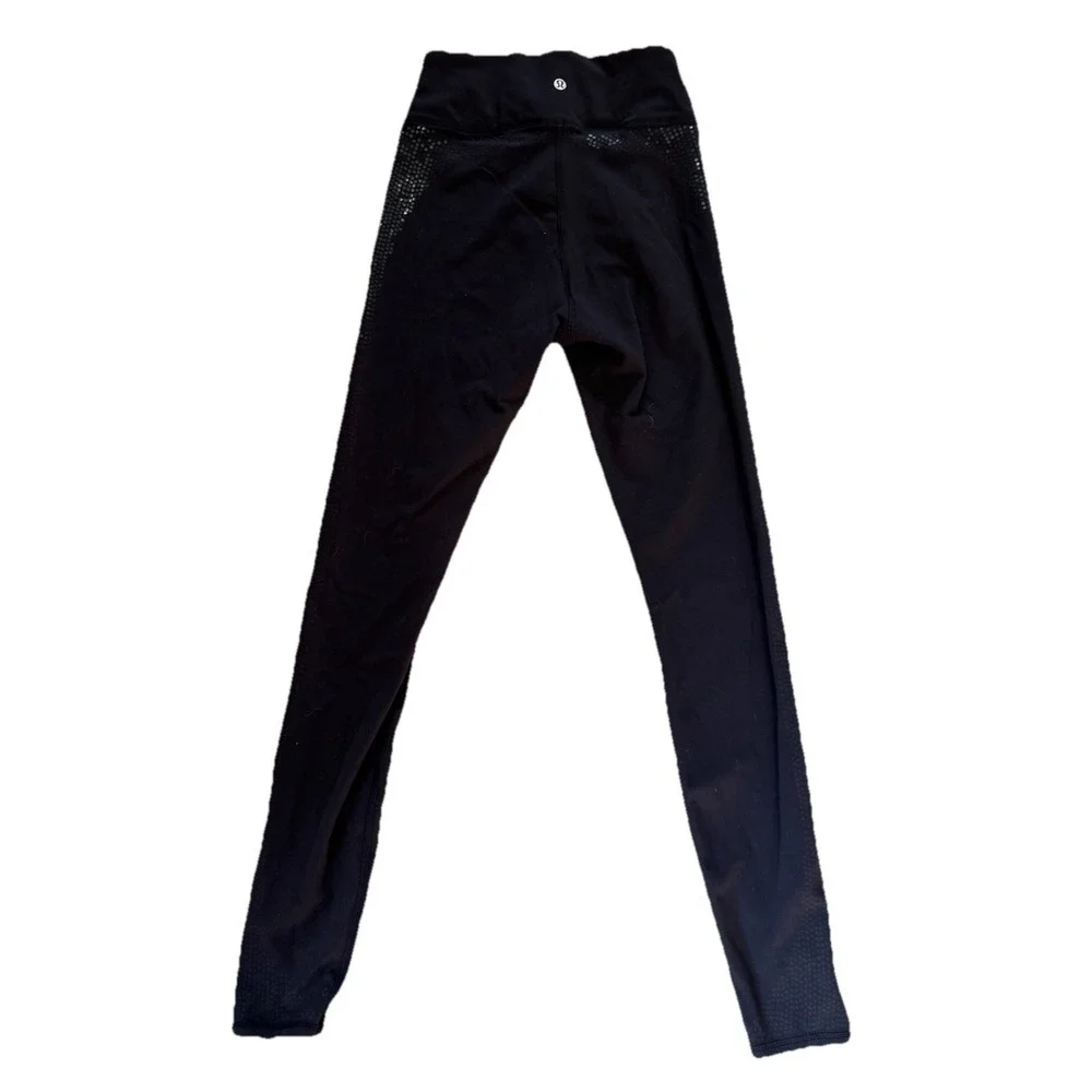 Lululemon leggings 6 black Thigh Pattern align high rise workout athletic preppy